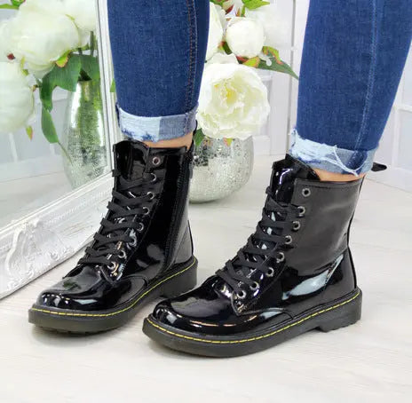 Casual lace-up flat shoes for women null