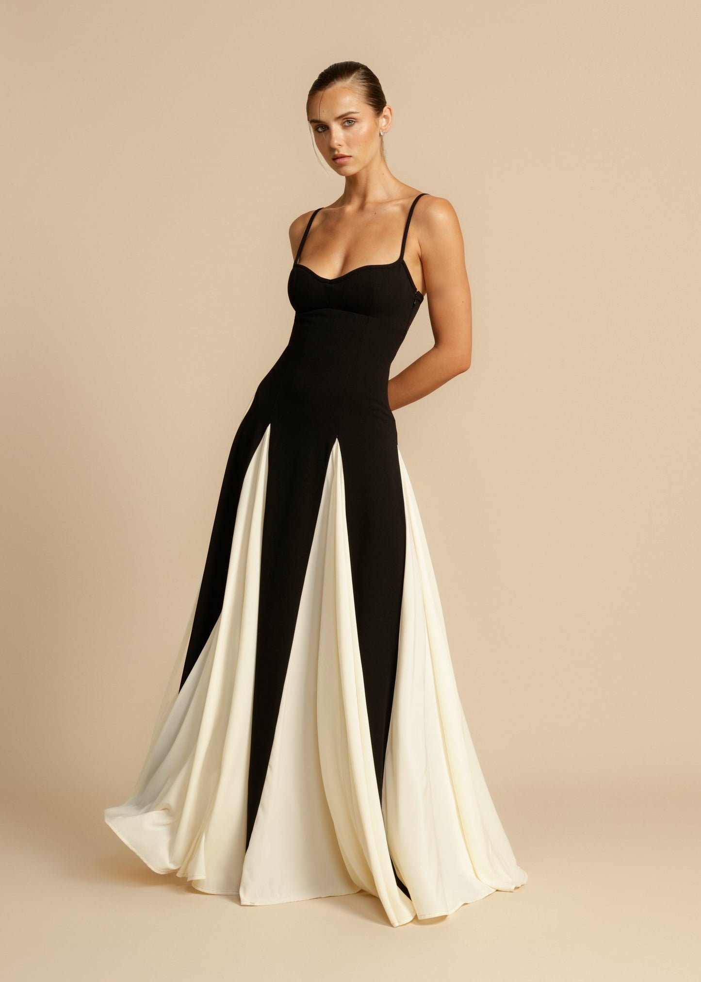 Paloma Maxi Dress !