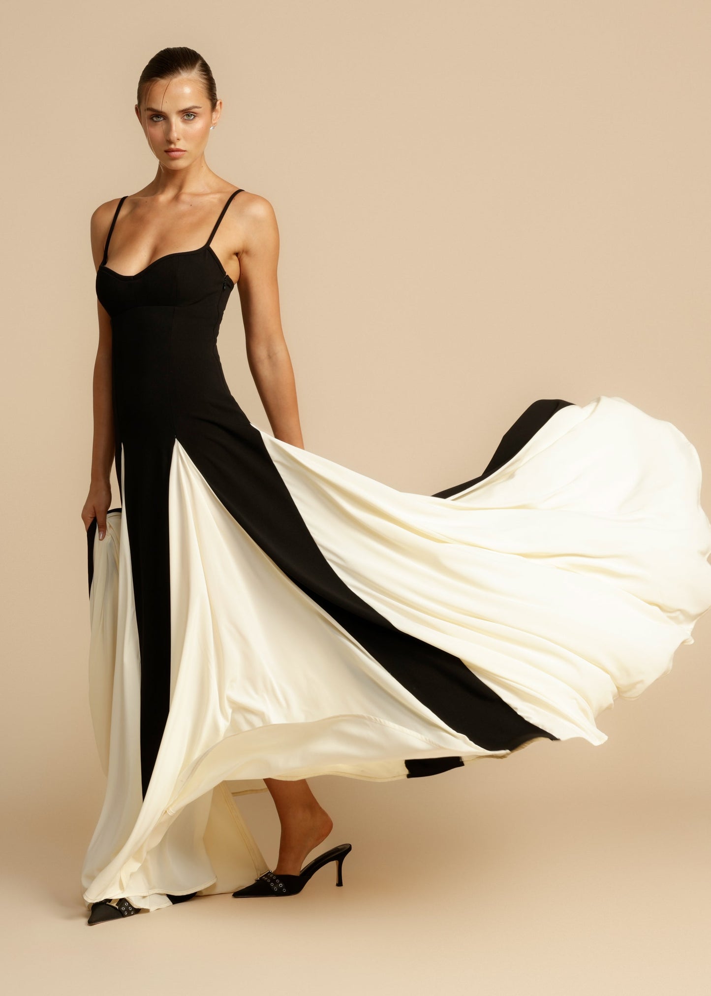 Paloma Maxi Dress !