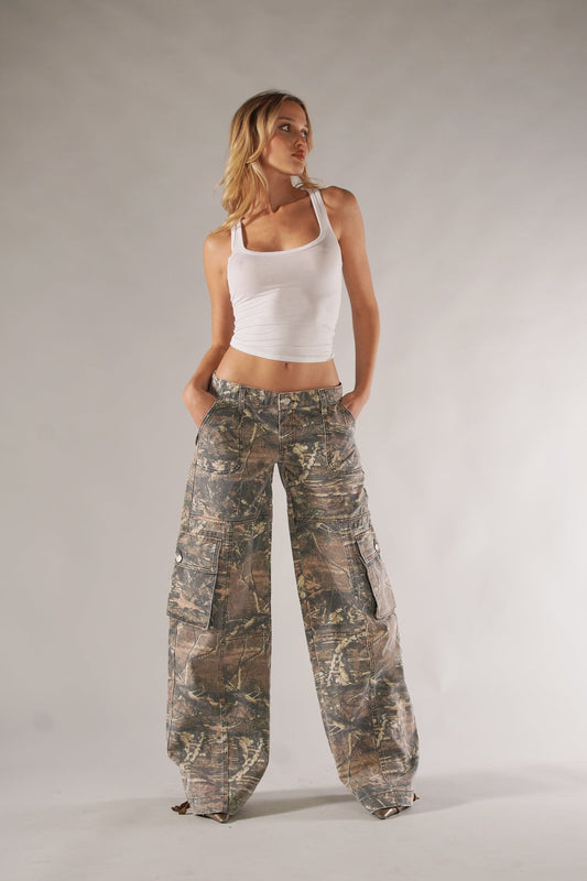 Cargo Pants designed for style, functionality Featuring multiple pockets1